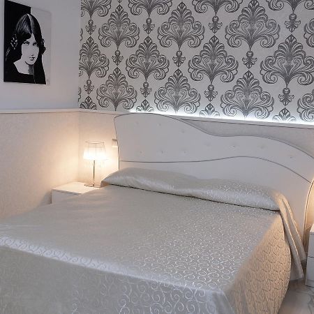 La Dimora Del Marchese Bed and Breakfast Κατάνια Εξωτερικό φωτογραφία